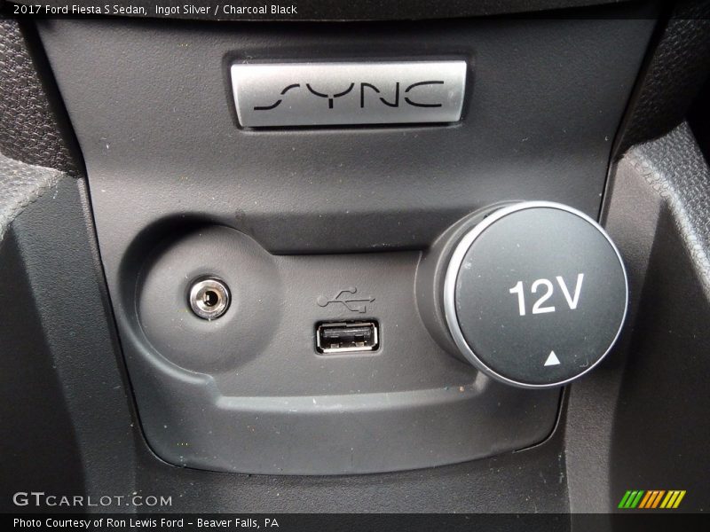 Ingot Silver / Charcoal Black 2017 Ford Fiesta S Sedan