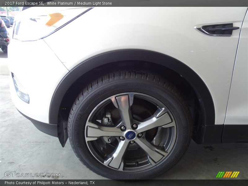 White Platinum / Medium Light Stone 2017 Ford Escape SE
