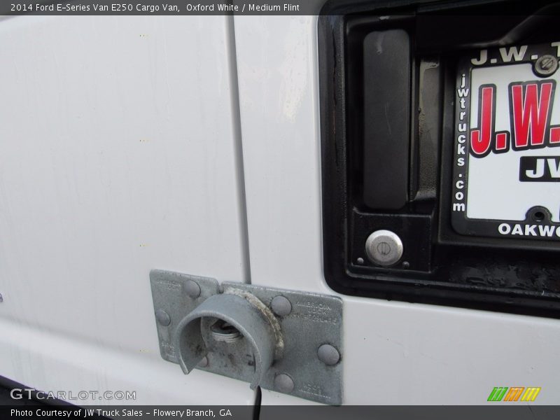 Oxford White / Medium Flint 2014 Ford E-Series Van E250 Cargo Van