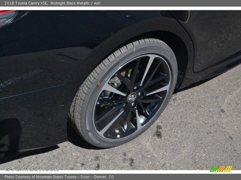 Midnight Black Metallic / Ash 2018 Toyota Camry XSE