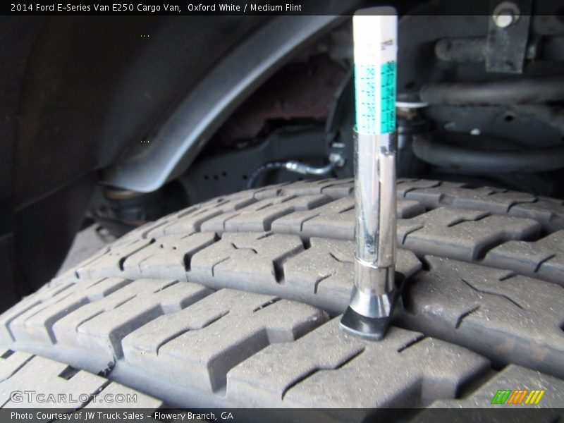 Oxford White / Medium Flint 2014 Ford E-Series Van E250 Cargo Van
