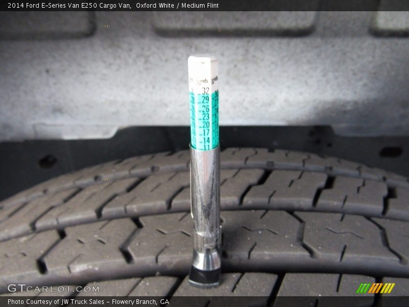 Oxford White / Medium Flint 2014 Ford E-Series Van E250 Cargo Van
