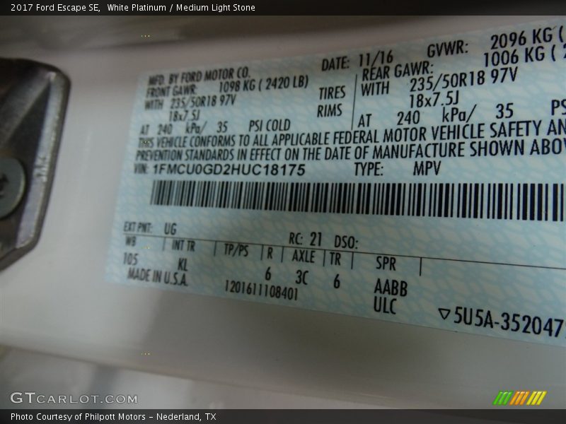 White Platinum / Medium Light Stone 2017 Ford Escape SE