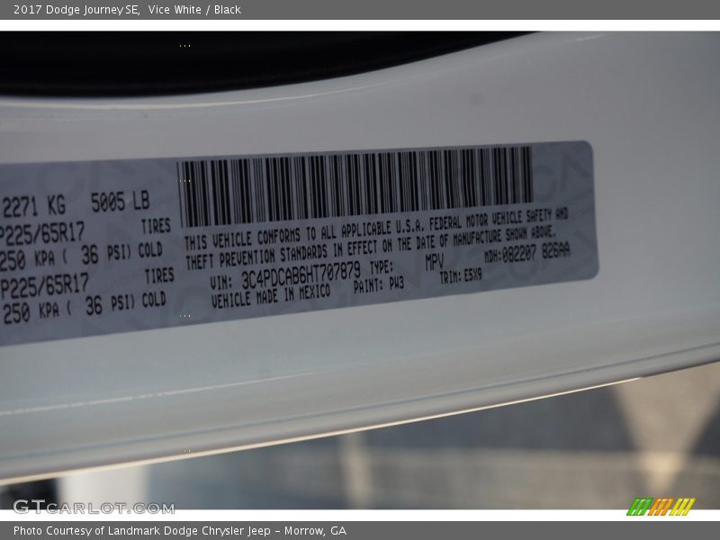 Vice White / Black 2017 Dodge Journey SE