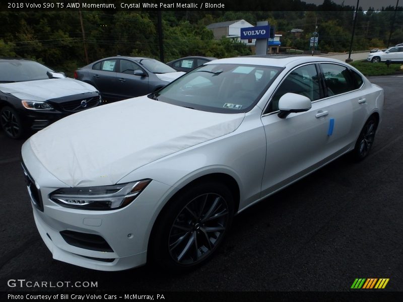Crystal White Pearl Metallic / Blonde 2018 Volvo S90 T5 AWD Momentum