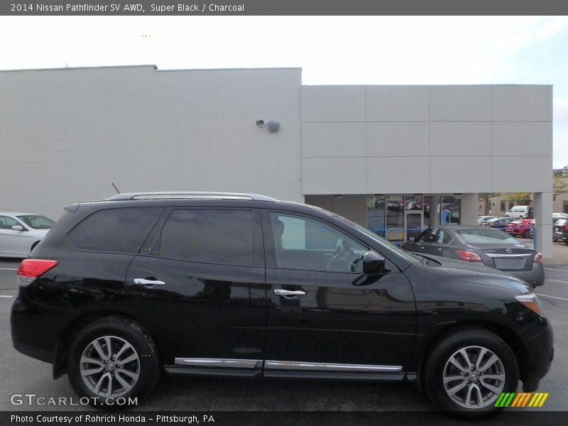 Super Black / Charcoal 2014 Nissan Pathfinder SV AWD