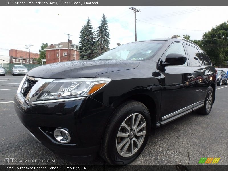 Super Black / Charcoal 2014 Nissan Pathfinder SV AWD