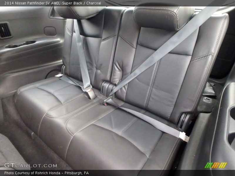 Super Black / Charcoal 2014 Nissan Pathfinder SV AWD