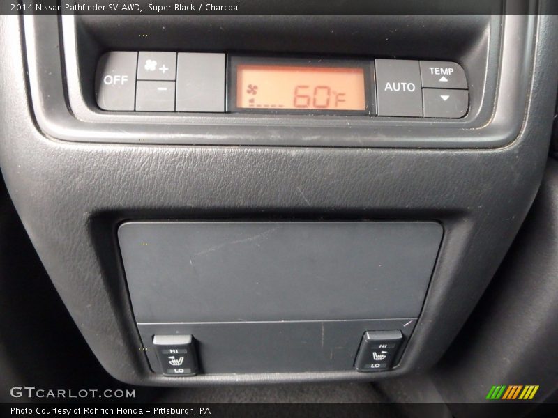 Super Black / Charcoal 2014 Nissan Pathfinder SV AWD