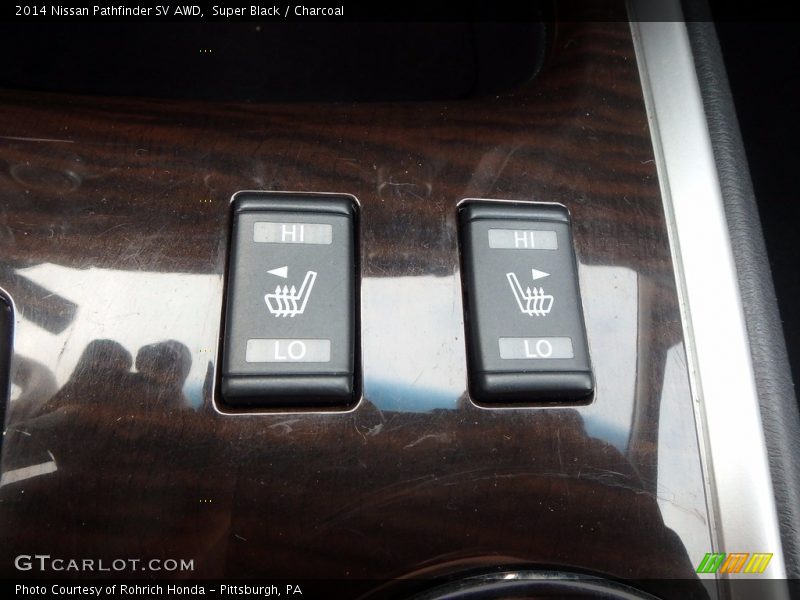 Super Black / Charcoal 2014 Nissan Pathfinder SV AWD