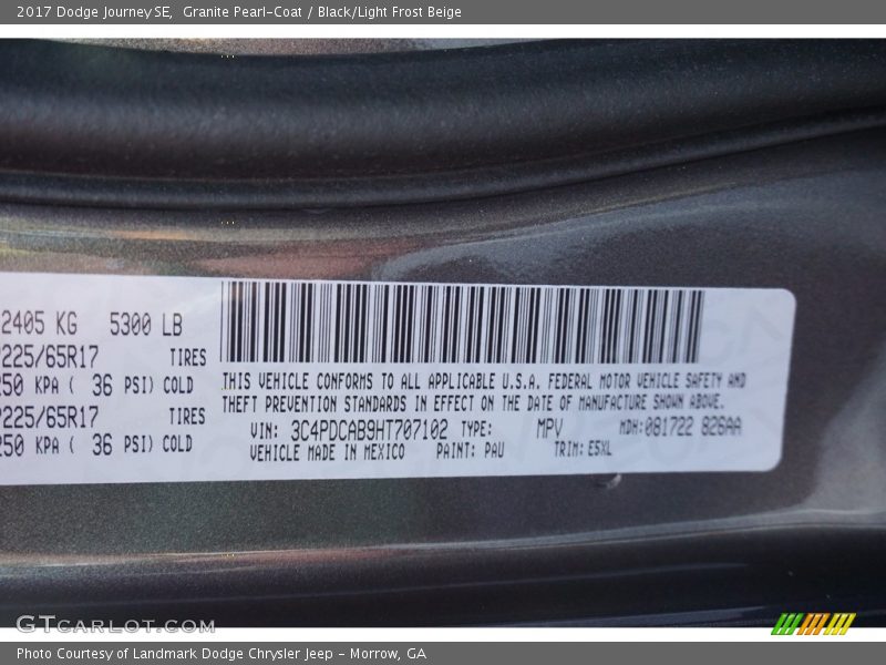 Granite Pearl-Coat / Black/Light Frost Beige 2017 Dodge Journey SE