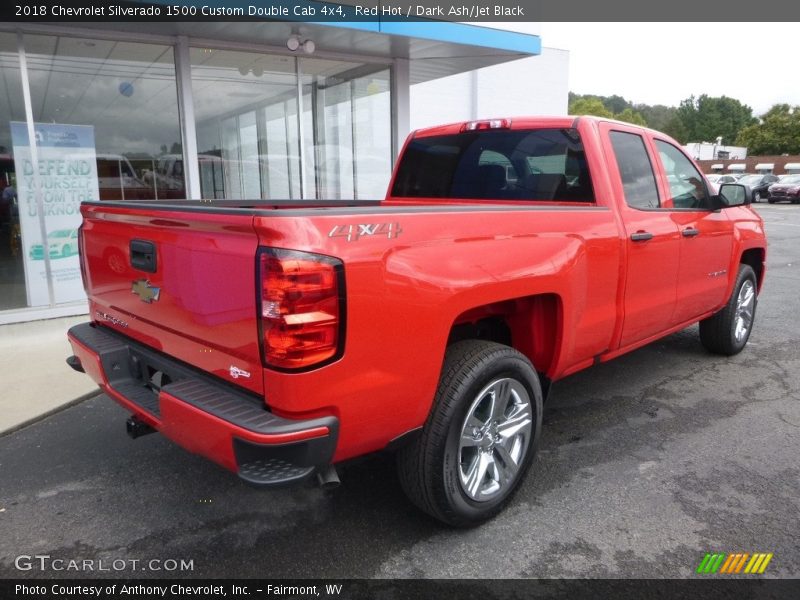 Red Hot / Dark Ash/Jet Black 2018 Chevrolet Silverado 1500 Custom Double Cab 4x4