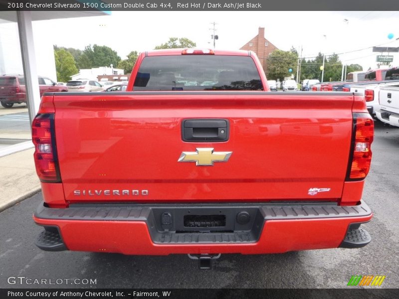 Red Hot / Dark Ash/Jet Black 2018 Chevrolet Silverado 1500 Custom Double Cab 4x4