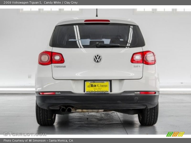 Candy White / Clay Grey 2009 Volkswagen Tiguan S