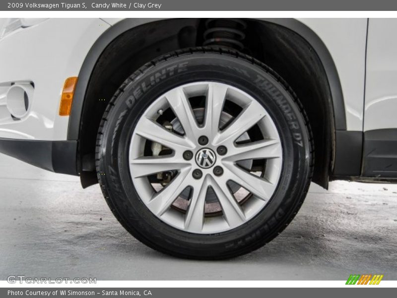 Candy White / Clay Grey 2009 Volkswagen Tiguan S