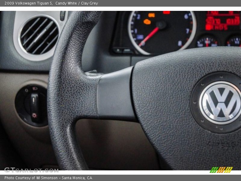 Candy White / Clay Grey 2009 Volkswagen Tiguan S