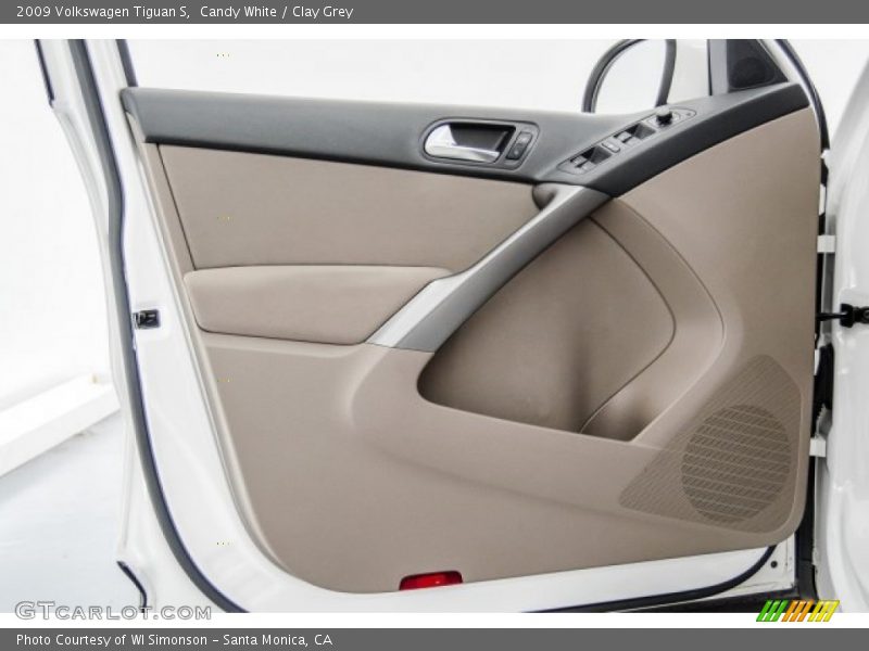 Candy White / Clay Grey 2009 Volkswagen Tiguan S