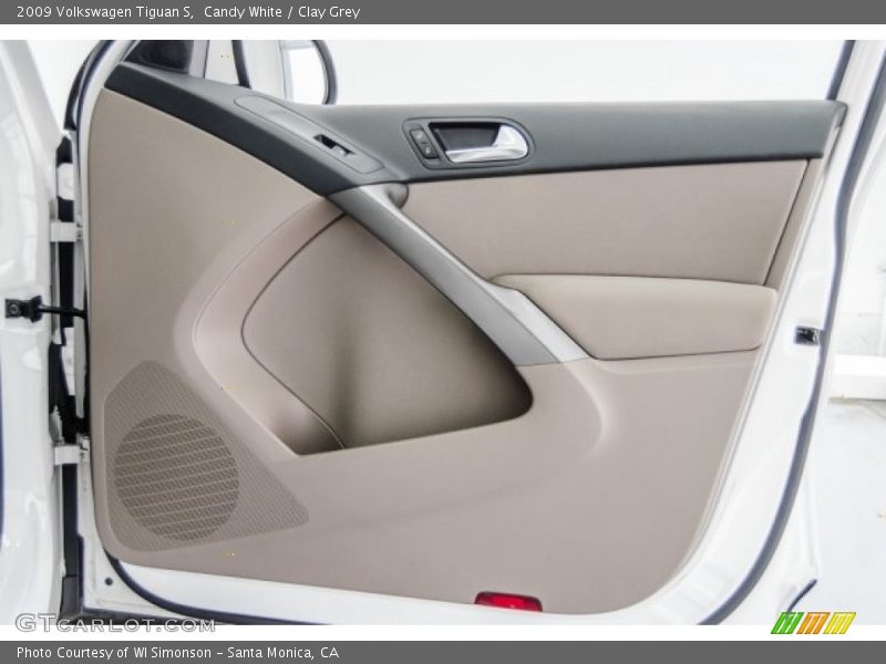 Candy White / Clay Grey 2009 Volkswagen Tiguan S