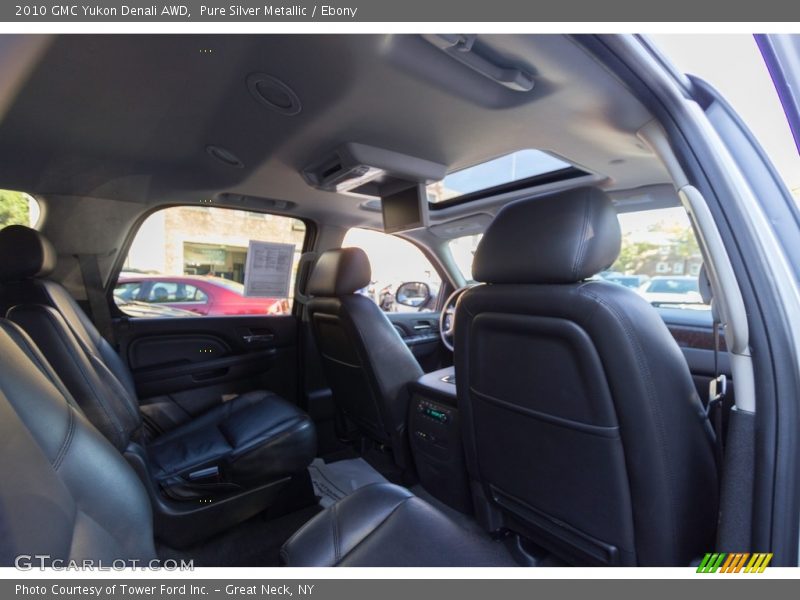 Pure Silver Metallic / Ebony 2010 GMC Yukon Denali AWD