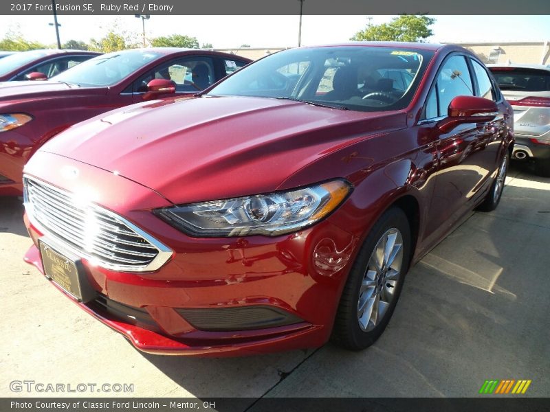 Ruby Red / Ebony 2017 Ford Fusion SE