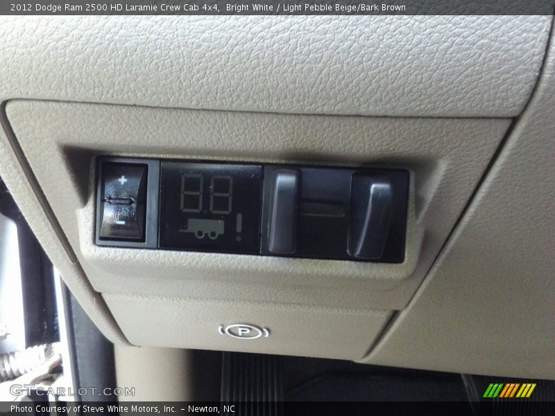 Bright White / Light Pebble Beige/Bark Brown 2012 Dodge Ram 2500 HD Laramie Crew Cab 4x4