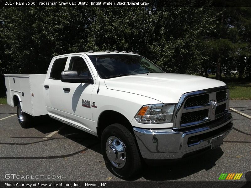 Bright White / Black/Diesel Gray 2017 Ram 3500 Tradesman Crew Cab Utility