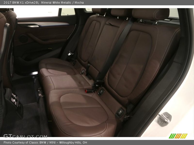 Mineral White Metallic / Mocha 2017 BMW X1 xDrive28i