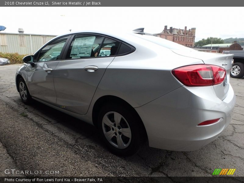 Silver Ice Metallic / Jet Black 2018 Chevrolet Cruze LS