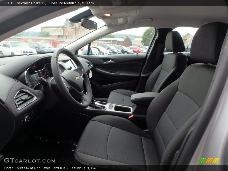 Silver Ice Metallic / Jet Black 2018 Chevrolet Cruze LS