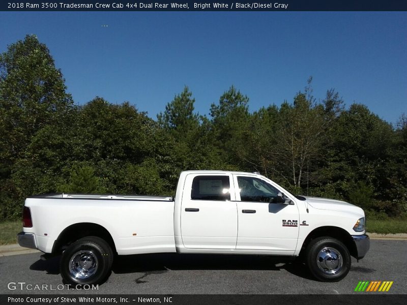  2018 3500 Tradesman Crew Cab 4x4 Dual Rear Wheel Bright White