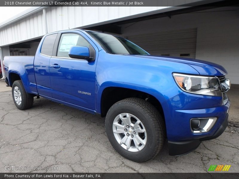 Front 3/4 View of 2018 Colorado LT Extended Cab 4x4