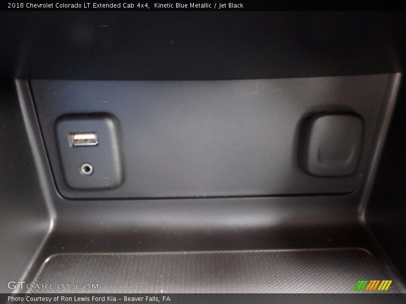 Kinetic Blue Metallic / Jet Black 2018 Chevrolet Colorado LT Extended Cab 4x4