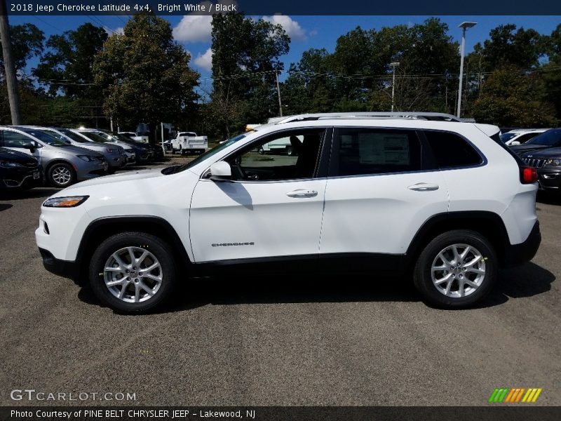 Bright White / Black 2018 Jeep Cherokee Latitude 4x4