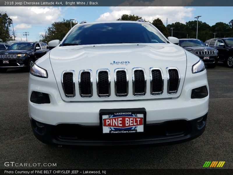 Bright White / Black 2018 Jeep Cherokee Latitude 4x4