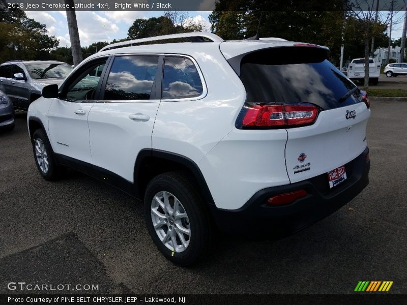 Bright White / Black 2018 Jeep Cherokee Latitude 4x4