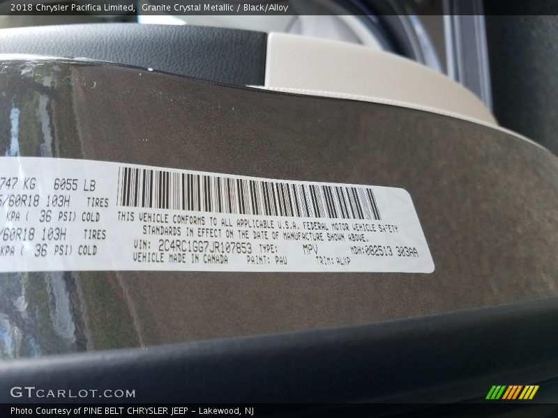 Granite Crystal Metallic / Black/Alloy 2018 Chrysler Pacifica Limited