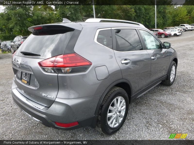 Gun Metallic / Charcoal 2017 Nissan Rogue SV AWD