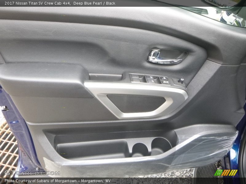 Deep Blue Pearl / Black 2017 Nissan Titan SV Crew Cab 4x4