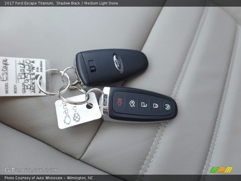 Shadow Black / Medium Light Stone 2017 Ford Escape Titanium