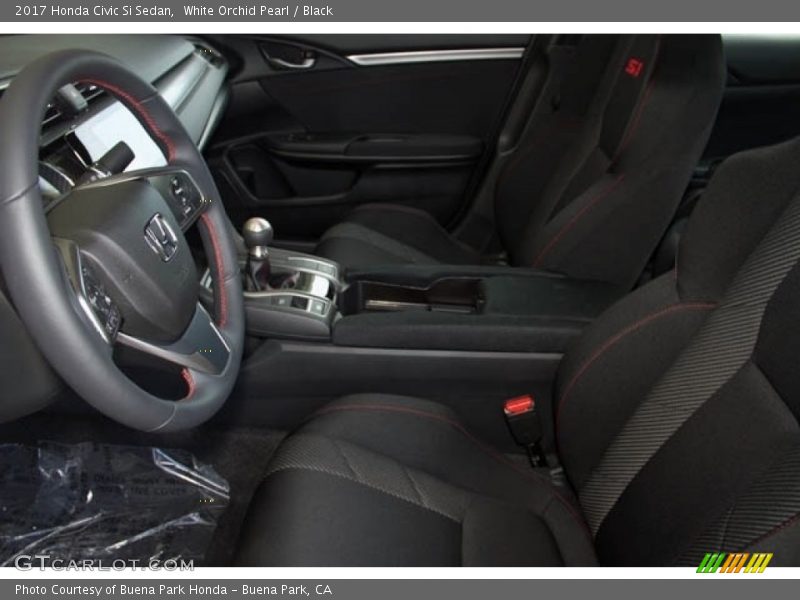 White Orchid Pearl / Black 2017 Honda Civic Si Sedan