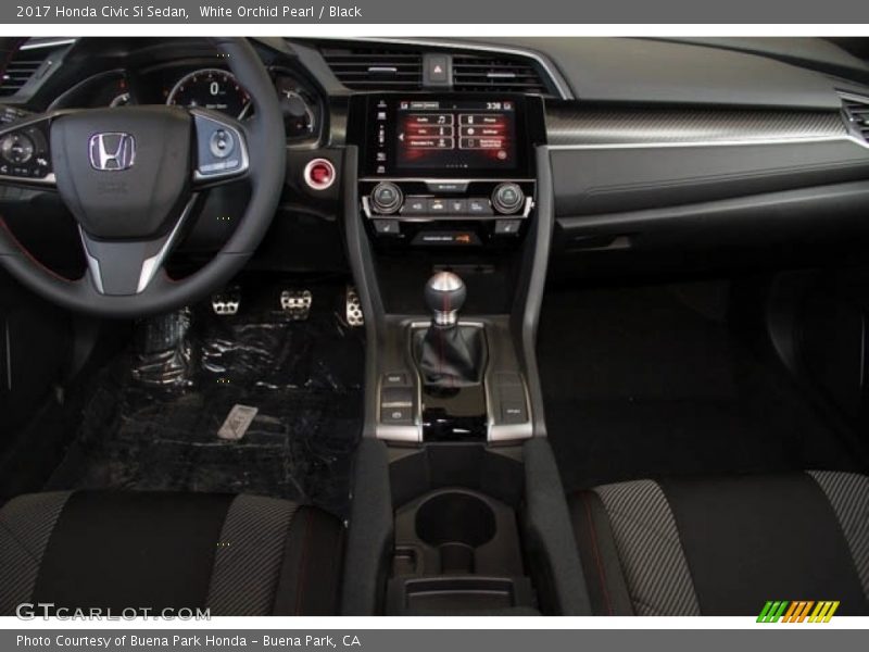 White Orchid Pearl / Black 2017 Honda Civic Si Sedan