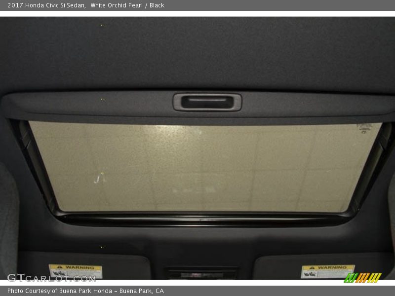 White Orchid Pearl / Black 2017 Honda Civic Si Sedan