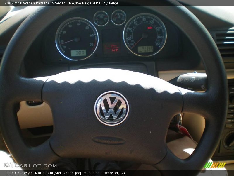 Mojave Beige Metallic / Beige 2002 Volkswagen Passat GLS Sedan