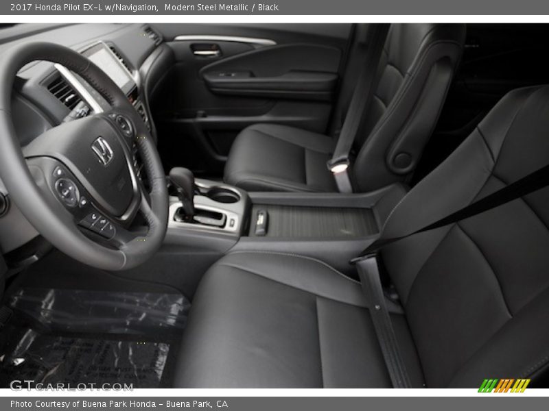 Modern Steel Metallic / Black 2017 Honda Pilot EX-L w/Navigation