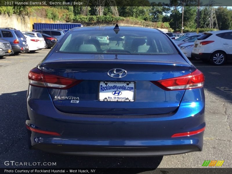 Electric Blue / Beige 2017 Hyundai Elantra SE