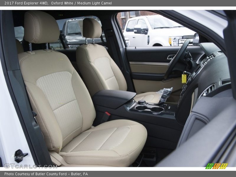 Oxford White / Medium Light Camel 2017 Ford Explorer 4WD