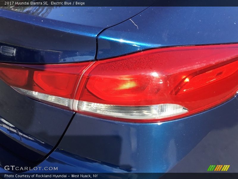 Electric Blue / Beige 2017 Hyundai Elantra SE