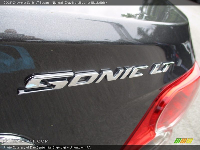 Nightfall Gray Metallic / Jet Black/Brick 2016 Chevrolet Sonic LT Sedan