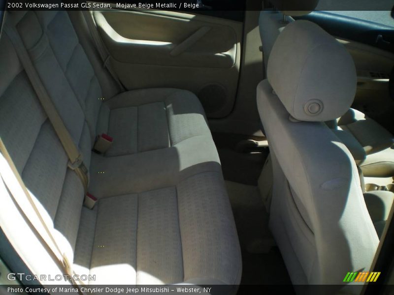 Mojave Beige Metallic / Beige 2002 Volkswagen Passat GLS Sedan