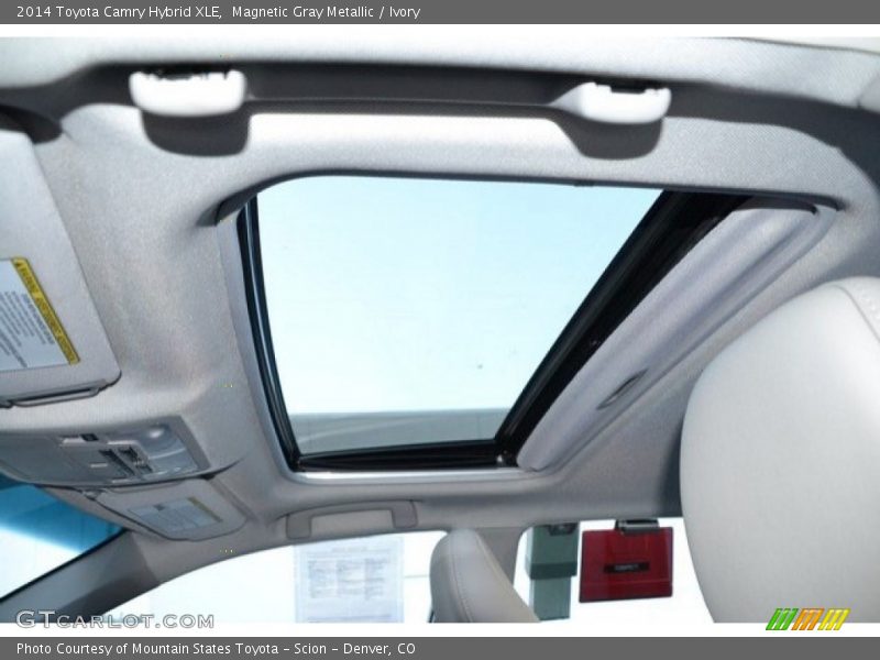 Magnetic Gray Metallic / Ivory 2014 Toyota Camry Hybrid XLE